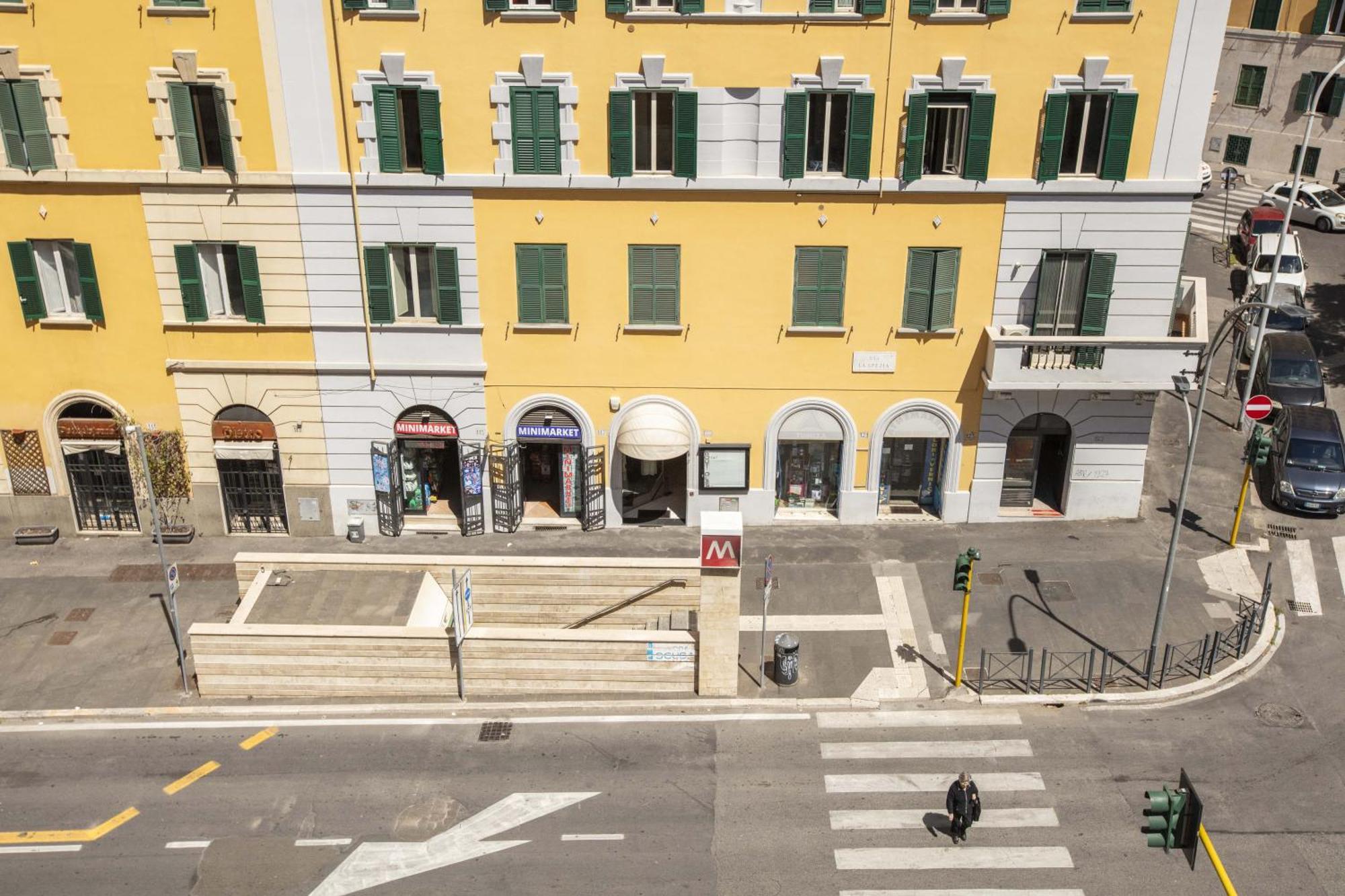 Casa Lodi Roma By Hiliアパートメント エクステリア 写真
